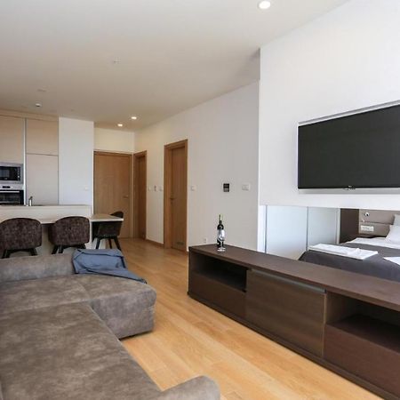 Apartments Lux บุดวา ภายนอก รูปภาพ