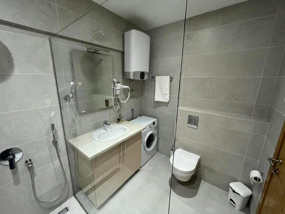 Apartments Lux บุดวา ภายนอก รูปภาพ