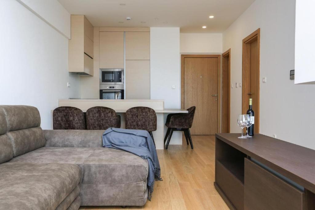 Apartments Lux บุดวา ภายนอก รูปภาพ